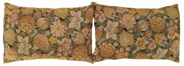 1393,1394 Jacquard Tapestry Plillow 1-3 x 1-11