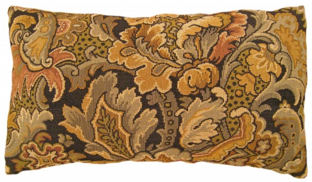 1374 Jacquard Tapestry Pillow 1-2 x 2-0