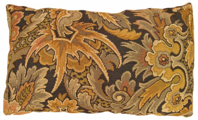 1375 Jacquard Tapestry Pillow 1-2 x 2-0