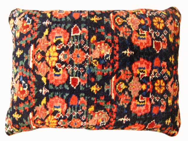 1541 Malayer Pillow 1-7 x 1-1