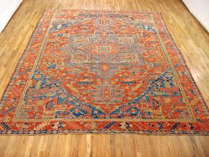 Antique Persian Serapi - Item #  29506 - 12-6 H x 9-8 W -  Circa 1910